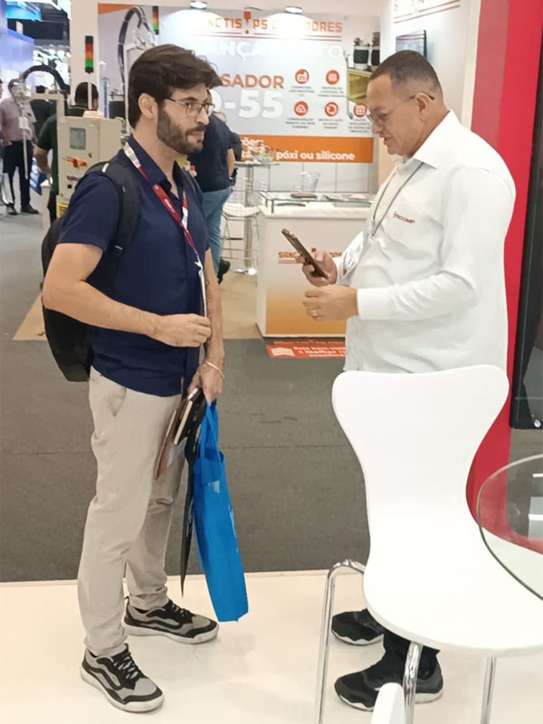 TRICOMP Componentes Eletrônicos na FIEE 2025